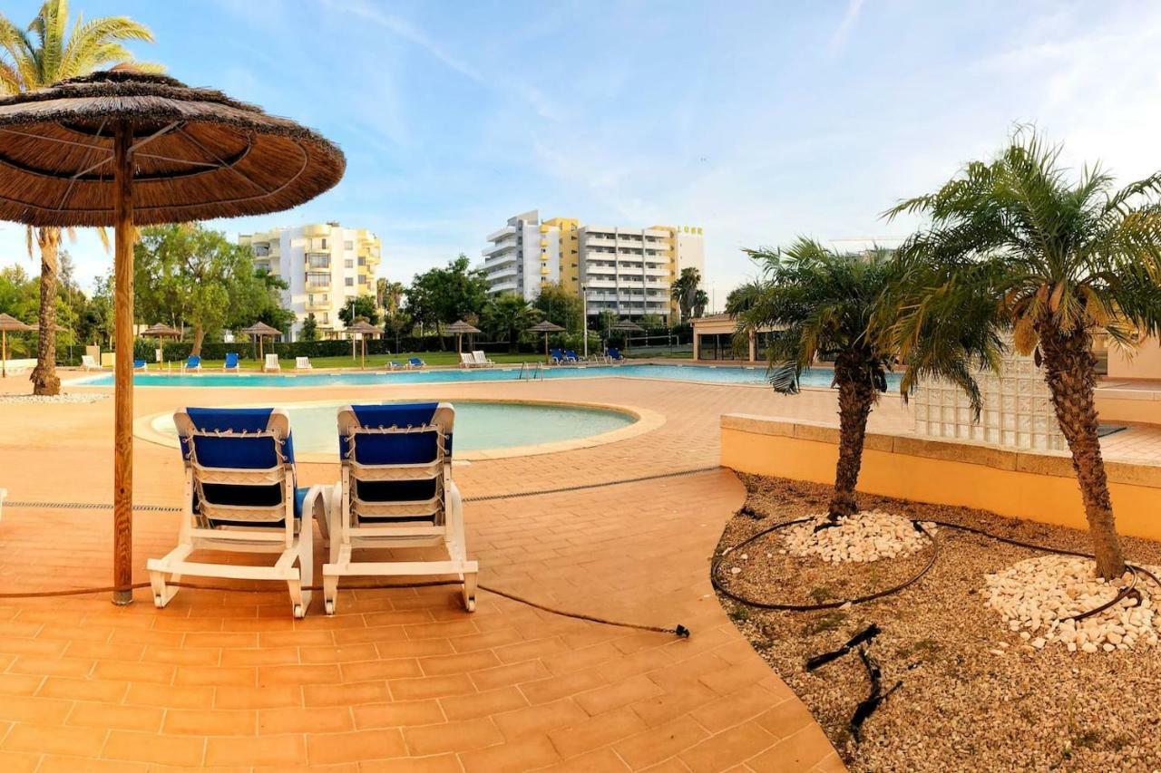 Amazing Apartment In Praia Da Rocha Портиман Екстериор снимка