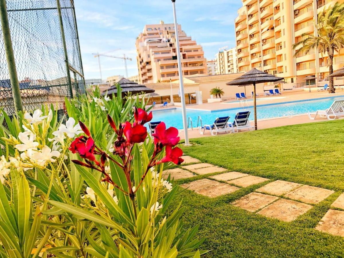 Amazing Apartment In Praia Da Rocha Портиман Екстериор снимка